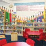Biblioteca infantil e classificação por cores