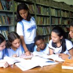 Bibliotecas escolares: aproximando os alunos